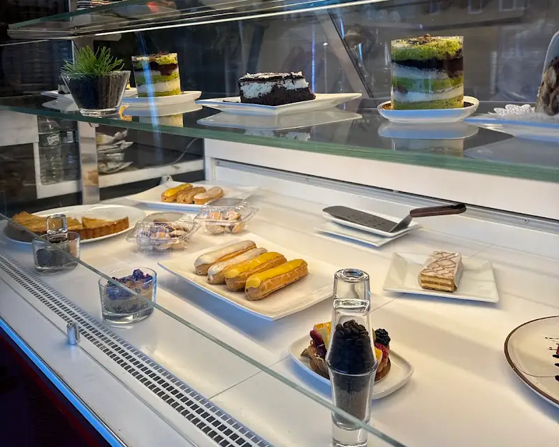 Totli Cafe