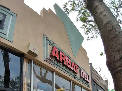 Arbat Deli