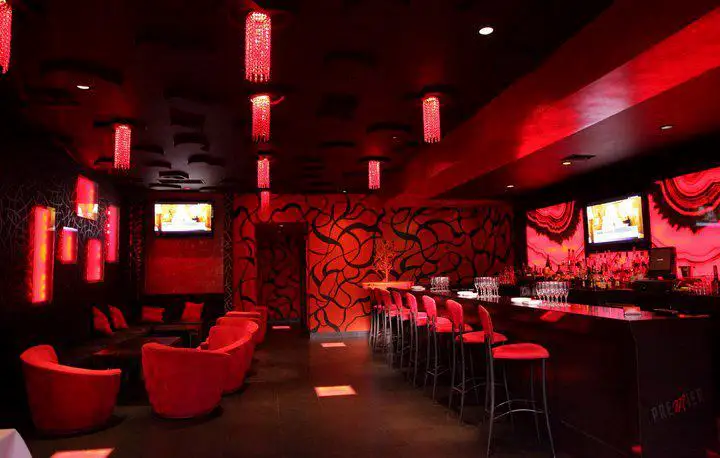 PREMIER RESTAURANT & BAR